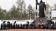 На Площади Обороны состоялось возложение цветов и венков к памятнику «Седой Урал»